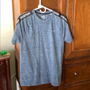 Men’s Hollister short sleeve tee